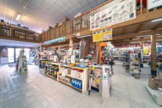 🔧 Tutto ciò che ti serve, in un unico posto!
▫️
🏡 Che si tratti di casa, giardino o lavori di costruzione, nella nostra Ferramenta trovi prodotti di qualità pensati per semplificarti la vita e garantirti risultati perfetti.
▫️
💡 Dalle piccole riparazioni ai grandi progetti, ogni articolo è selezionato con cura per offrirti solo il meglio.
▫️
🤝 Il nostro team è sempre pronto a consigliarti e guidarti nella scelta, con un servizio personalizzato e competente.
▫️
Passa a trovarci!
📍Via A. De Gasperi, 24 Loc. Orciano - Terre Roveresche (PU)
Tel. 0721 97208
📍Via dell'industria, 4 - Monteporzio (PU)
Tel 0721 956003
▫️
Gruppo Secchiaroli
Dal 1949 al tuo servizio nell’edilizia.
📧 info@grupposecchiaroli.it
▫️
#caseinlegno #legno #parquet #bioedilizia #sostenibilità #efficienzaenergetica #madeinItaly #edilizia #design