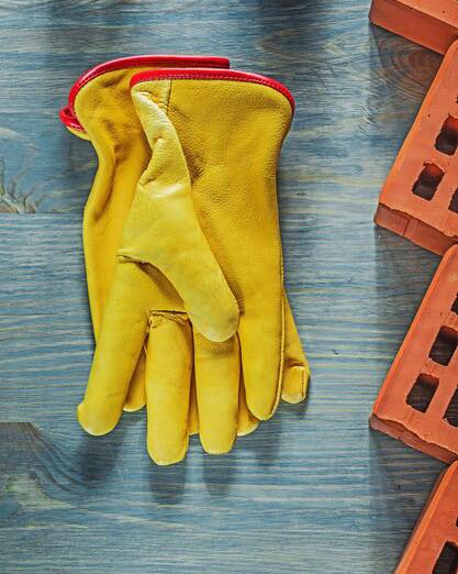 🧤 Quando si lavora in cantiere, o anche solo quando ci si dedica al fai da te, le mani sono il nostro primo strumento.
Proteggerle nel modo giusto non è un dettaglio, ma una scelta che fa la differenza.
▫️
Nel nostro articolo ti spieghiamo come scegliere i guanti più adatti in base ai materiali, ai rischi e alle attività da svolgere.
Dalla sicurezza alla performance: ecco tutto ciò che devi sapere per lavorare meglio… e lavorare protetto.
👉🏼 Leggi l’articolo: https://www.grupposecchiaroli.it/come-scegliere-i-guanti-giusti-per-il-cantiere-e-il-faidate-n267.php
▫️
𝗚𝗿𝘂𝗽𝗽𝗼 𝗦𝗲𝗰𝗰𝗵𝗶𝗮𝗿𝗼𝗹𝗶.
𝑫𝒂𝒍 1949 𝒂𝒍 𝒕𝒖𝒐 𝒔𝒆𝒓𝒗𝒊𝒛𝒊𝒐 𝒏𝒆𝒍𝒍'𝒆𝒅𝒊𝒍𝒊𝒛𝒊𝒂.
📧 info@grupposecchiaroli.it
.
#edilizia #secchiaroli #ferramenta #costruzioni #caseinlegno #marche