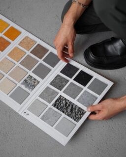 ✨ PAVIMENTI E RIVESTIMENTI SU MISURA
Trasforma ogni ambiente con soluzioni che uniscono estetica, qualità e durata nel tempo.
Offriamo una selezione completa di pavimenti e rivestimenti realizzati con materiali certificati e di alta qualità:
✔️ Graniglia e cotto dal fascino autentico
✔️ Ceramica e gres porcellanato moderni e resistenti
✔️ Legno e laminati per un’eleganza senza tempo
✔️ Pietra naturale e biopietra ricostruita per un design unico
Che si tratti di spazi commerciali, abitazioni o studi professionali, troviamo insieme la soluzione perfetta per valorizzare ogni ambiente.
🔸🔸🔸
𝗚𝗿𝘂𝗽𝗽𝗼 𝗦𝗲𝗰𝗰𝗵𝗶𝗮𝗿𝗼𝗹𝗶.
𝑫𝒂𝒍 1949 𝒂𝒍 𝒕𝒖𝒐 𝒔𝒆𝒓𝒗𝒊𝒛𝒊𝒐 𝒏𝒆𝒍𝒍'𝒆𝒅𝒊𝒍𝒊𝒛𝒊𝒂.
📧 info@grupposecchiaroli.it
.
#edilizia #secchiaroli #ferramenta #costruzioni #caseinlegno #marche