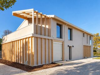 🏡 La casa del futuro respira con te. 🌲
Scegliere una casa in legno significa investire su salute, risparmio e ambiente.
Un rifugio naturale dove il benessere incontra l'efficienza energetica.
Perché sceglierla?
✅ Meno consumi: Isolamento termico eccellente per bollette più basse.
✅ Ambiente salubre: Materiali naturali, privi di sostanze nocive.
✅ Valore che cresce: L'edilizia sostenibile è l'investimento più sicuro per il futuro.
Fai una scelta responsabile per te, la tua famiglia e il pianeta. 🌍
𝗚𝗿𝘂𝗽𝗽𝗼 𝗦𝗲𝗰𝗰𝗵𝗶𝗮𝗿𝗼𝗹𝗶.
𝑫𝒂𝒍 1949 𝒂𝒍 𝒕𝒖𝒐 𝒔𝒆𝒓𝒗𝒊𝒛𝒊𝒐 𝒏𝒆𝒍𝒍'𝒆𝒅𝒊𝒍𝒊𝒛𝒊𝒂.
📧 info@grupposecchiaroli.it
#caseinlegno #bioedilizia #sostenibilità #efficienzaenergetica